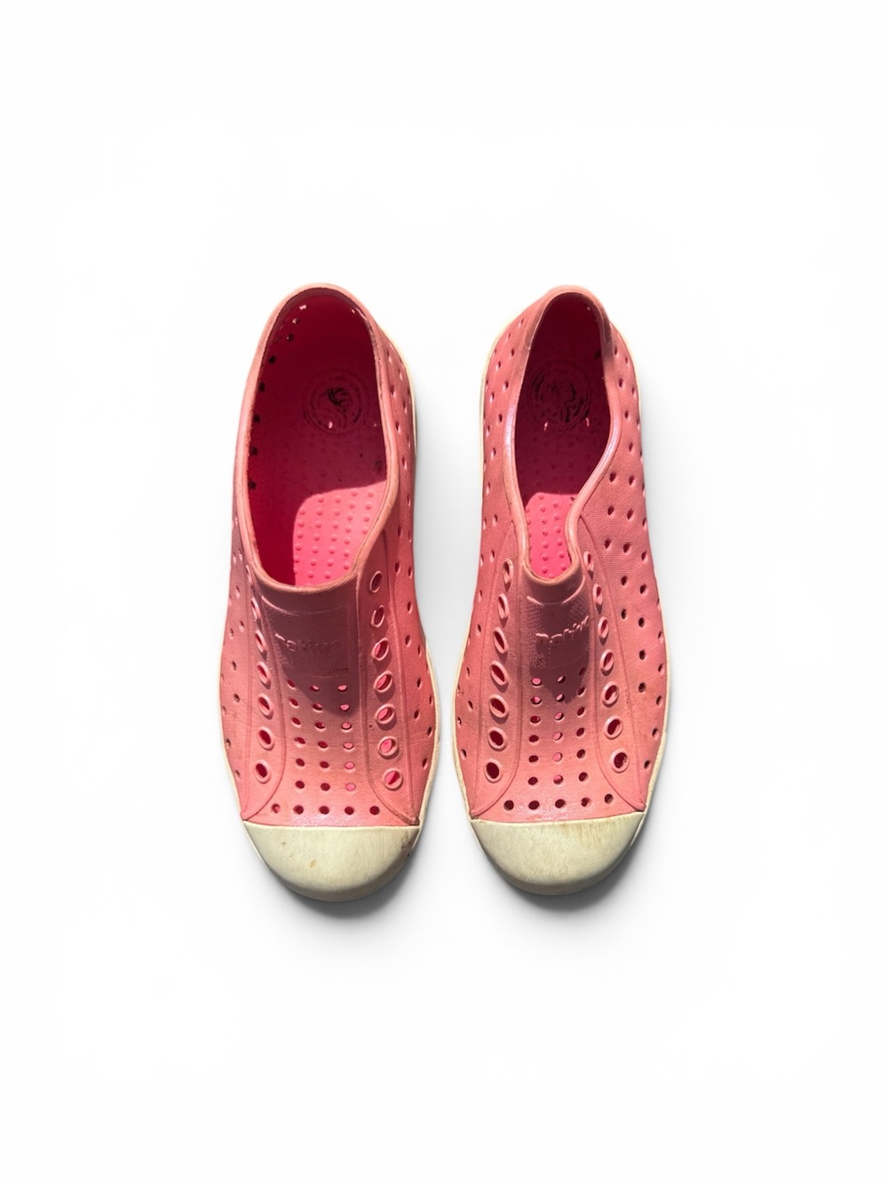 Native Jefferson slip on size 1